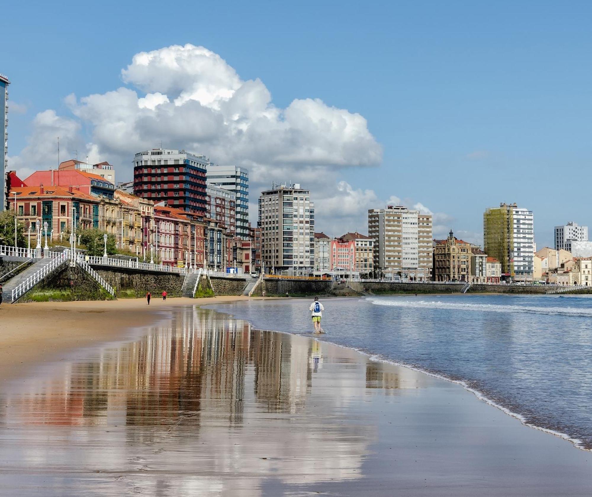 Apartamento Esmex - Amplio y espectacular piso pegado a la playa, 3Hab Gijón Exterior foto